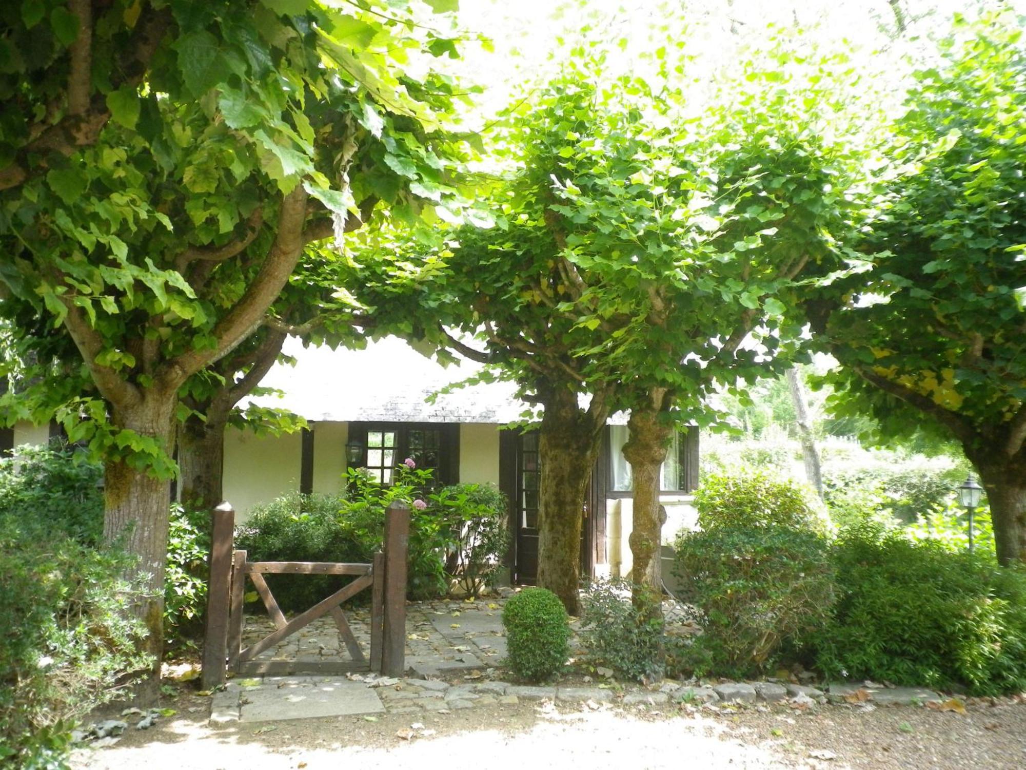 Hôtel-Restaurant Ricordeau Loué Exterior foto